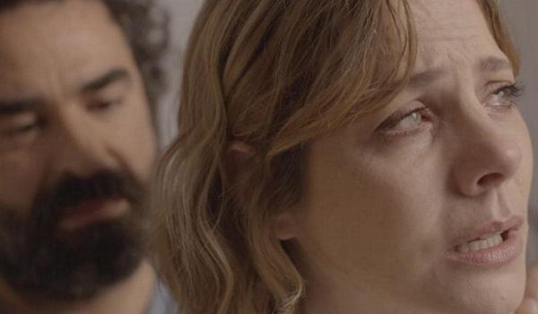 Image of: 'Terra Forte': Débora mata o próprio pai para salvar António!
