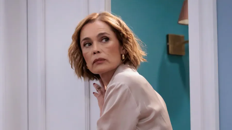 Ana Padrão brilha como a grande vilã de ‘A Promessa’: “A Helena é brutal!”