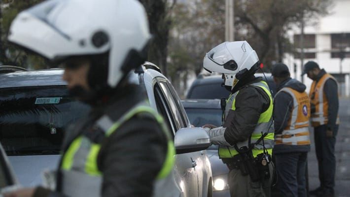 Restricción vehicular 2025 en Santiago: ¿cómo impacta a las empresas y al consumo?