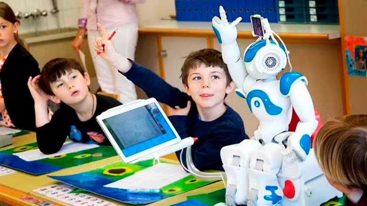 Inteligencia artificial en las aulas: así está cambiando la educación en Chile