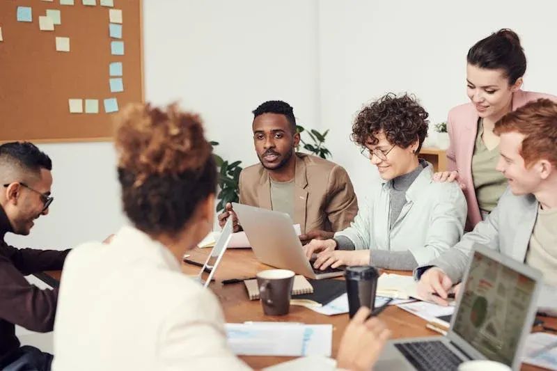 Struggling with workplace morale? This speaker has the cure…