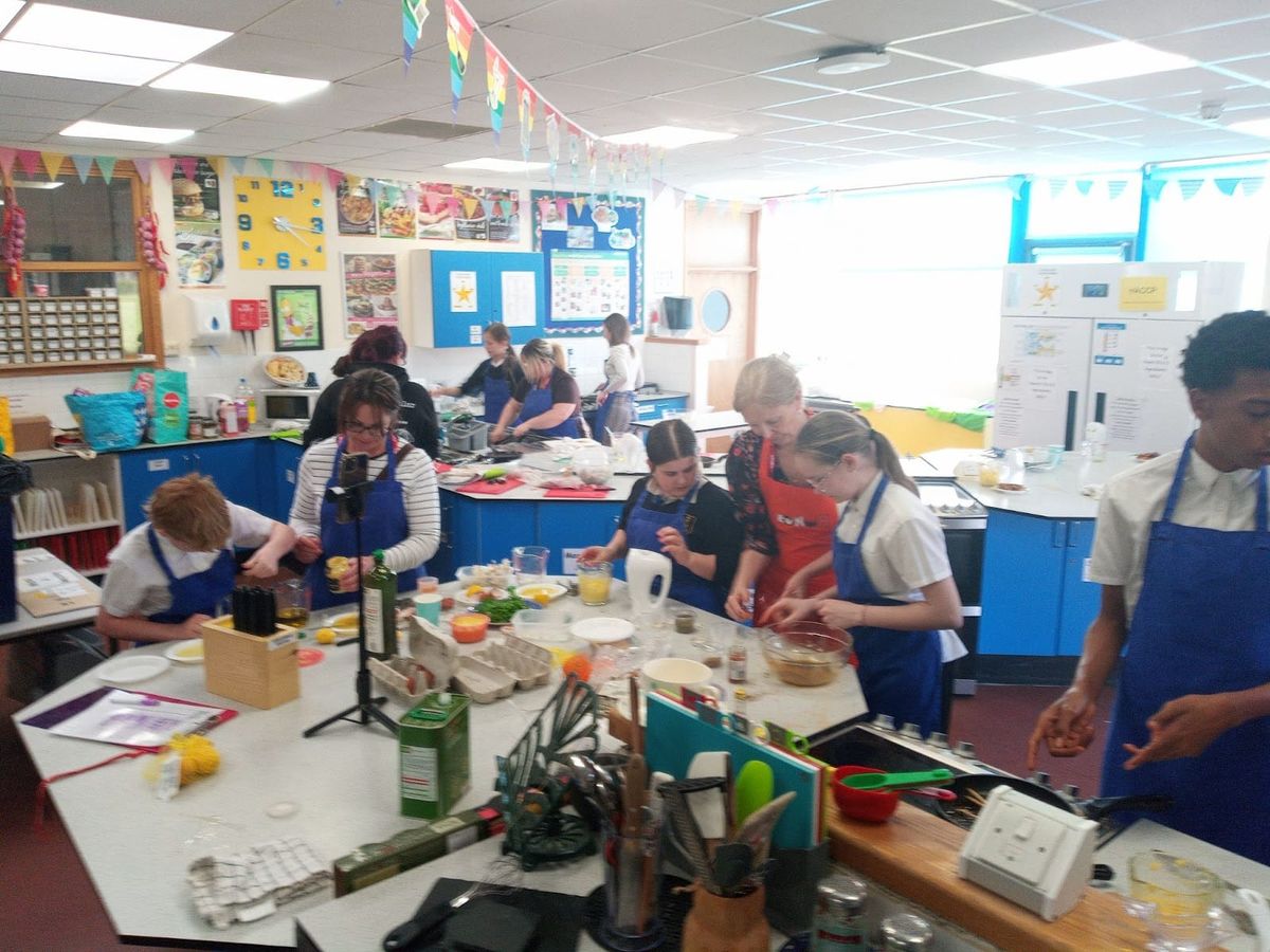 Students Celebrate Culinary Creations in Their Final Session of Crunch (By Oliver, 14)