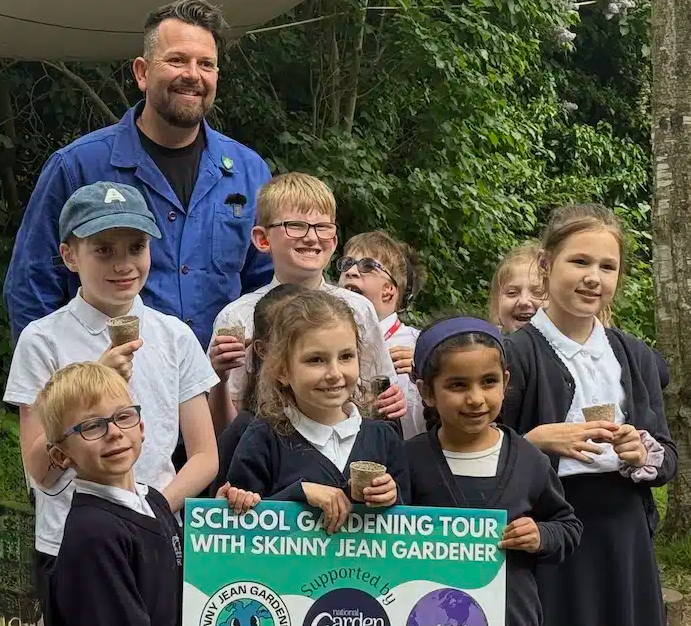 From Green Fingers to Finger-Spelling – TV Gardener Inspired to Learn BSL During Visit to Royal School for the Deaf Derby