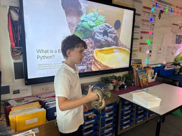 Minerva Pupils Meet a Slithery Guest