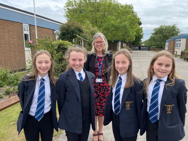 World’s best! Incredible Gold for brilliant students