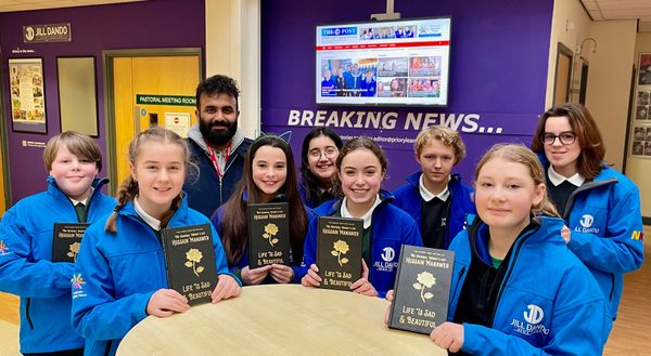 Best-selling author and one of world’s leading poets hails brilliant students (By Isabella, 11, and Evie, 12)