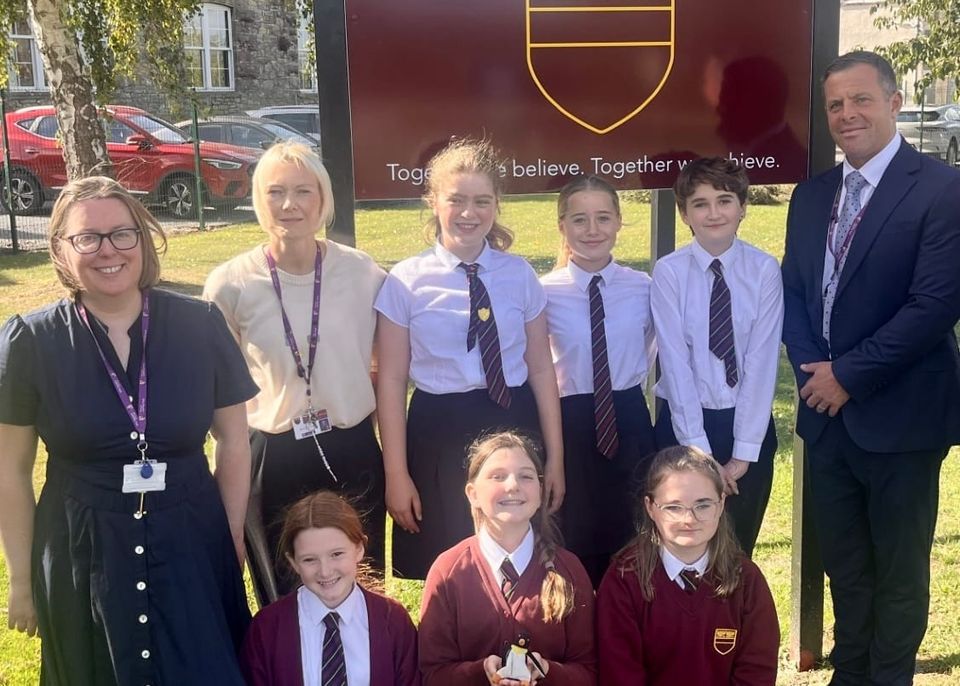 18 Hugh Sexey’s Middle School pupils become young reporters with new Good News Room