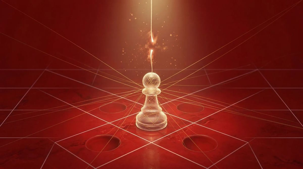 남색 어둠 속에 빛나는 격자 체스판 위에 투명한 폰 형태가 서 있고, 그 몸에서 뻗어나간 실 하나가 중간에 끊겨 두 끝이 빛을 발하는 추상 구성