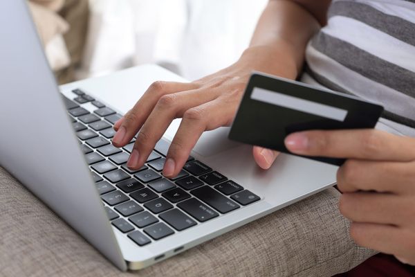 How to negotiate SaaS renewals as a startup