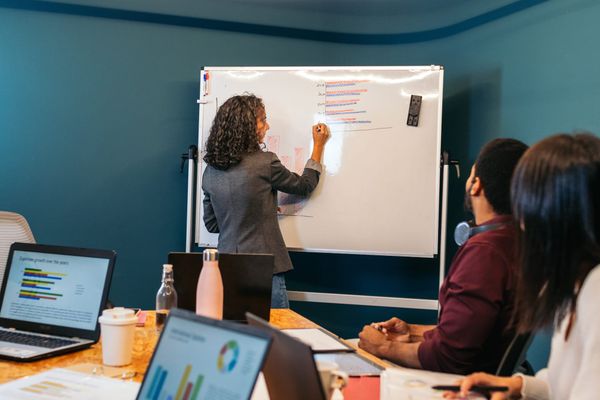 Why Startups Need Subscription Tracking Software in 2025