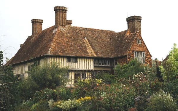 Mary Keen on good gardens and great gardens