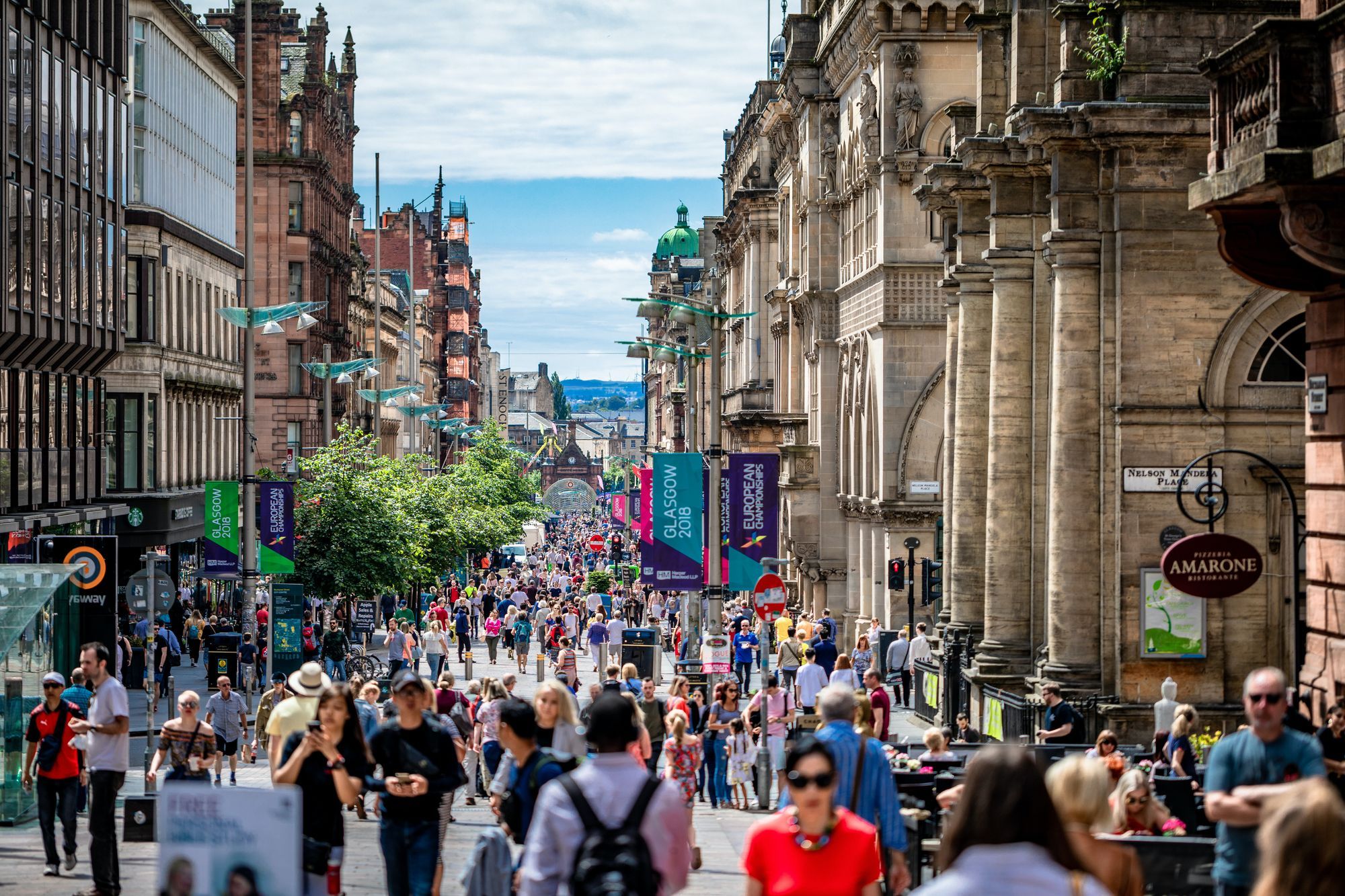 Geolytix Footfall Tracker: Retail Place Daily Visitor Numbers