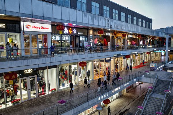From Shopping to Dining, Entertaining & Social Networking