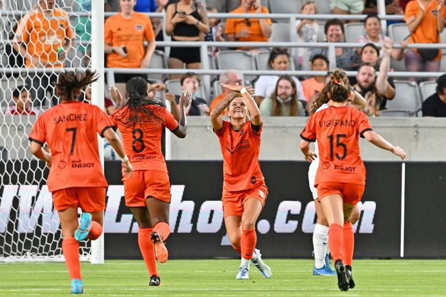 Houston Dash’s big win, North Carolina Courage’s first win, and more NWSL milestones