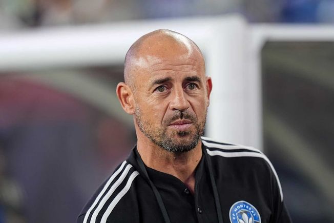 CF Montreal fire head coach Laurent Courtois just five games into 2025
