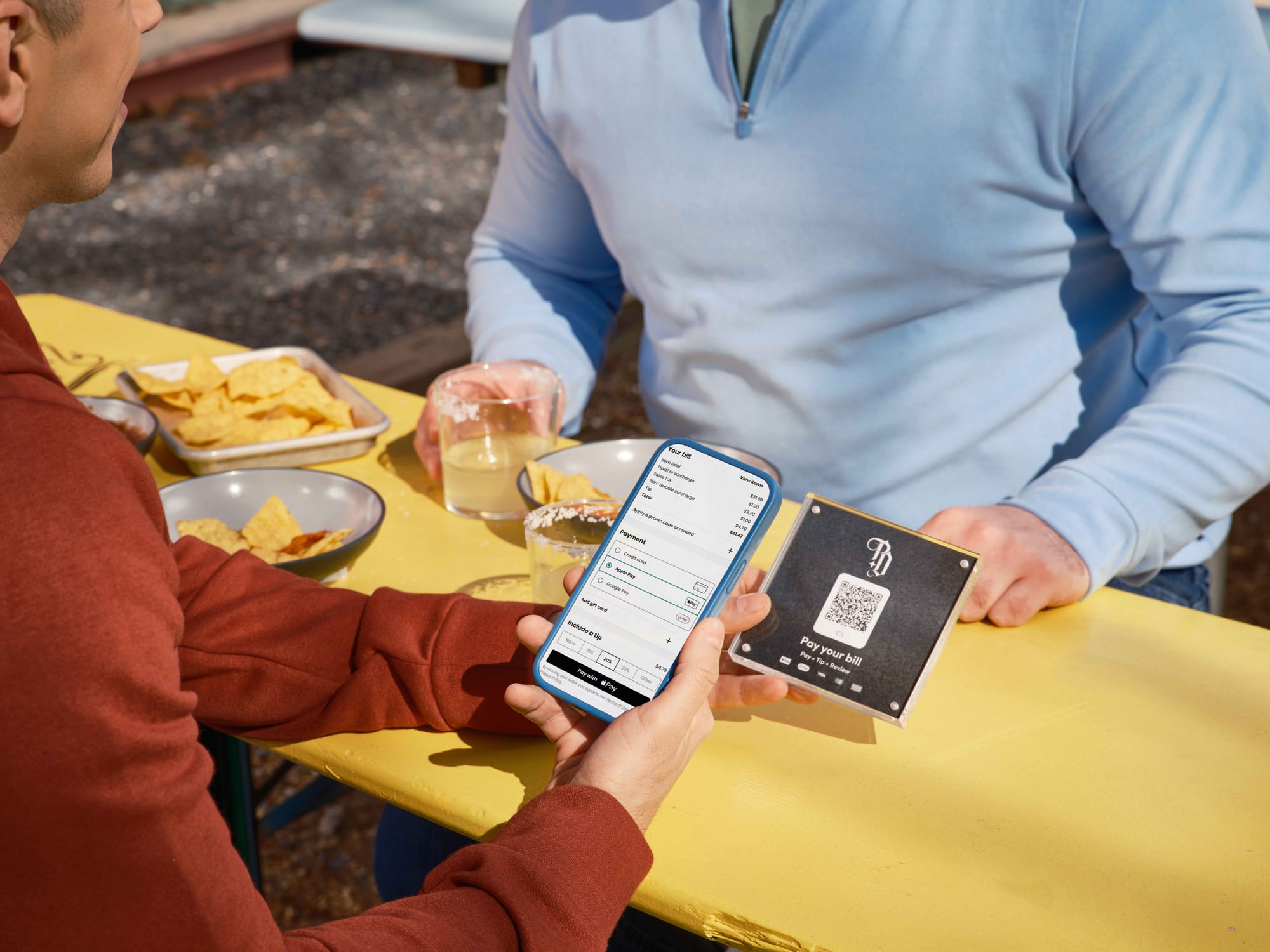 QR code table payment flow on restaurant patio