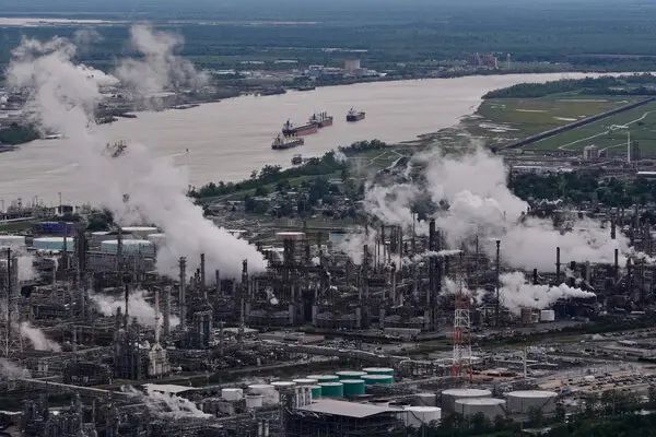 EPA Targets Greenhouse Gas Reporting in Biggest Deregulatory Push Yet Post feature image