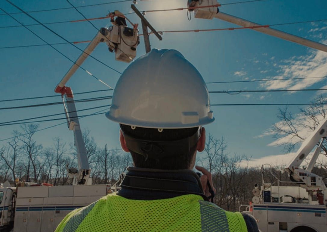 With Severe Weather Looming This Thanksgiving, These Utility Crews Will Be Missing Dinner So You Don’t Have To Post image