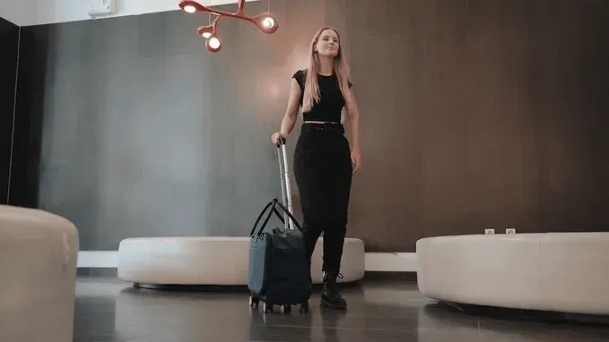 Best Smart Rolling Tote Bags 2026: AI-Powered? No. But These 8 Beat Carrying Groceries Like an Animal