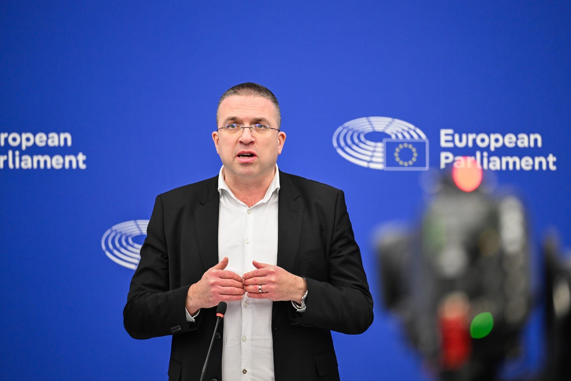 Parliament draws the battle lines on Europe’s Critical Medicines Act