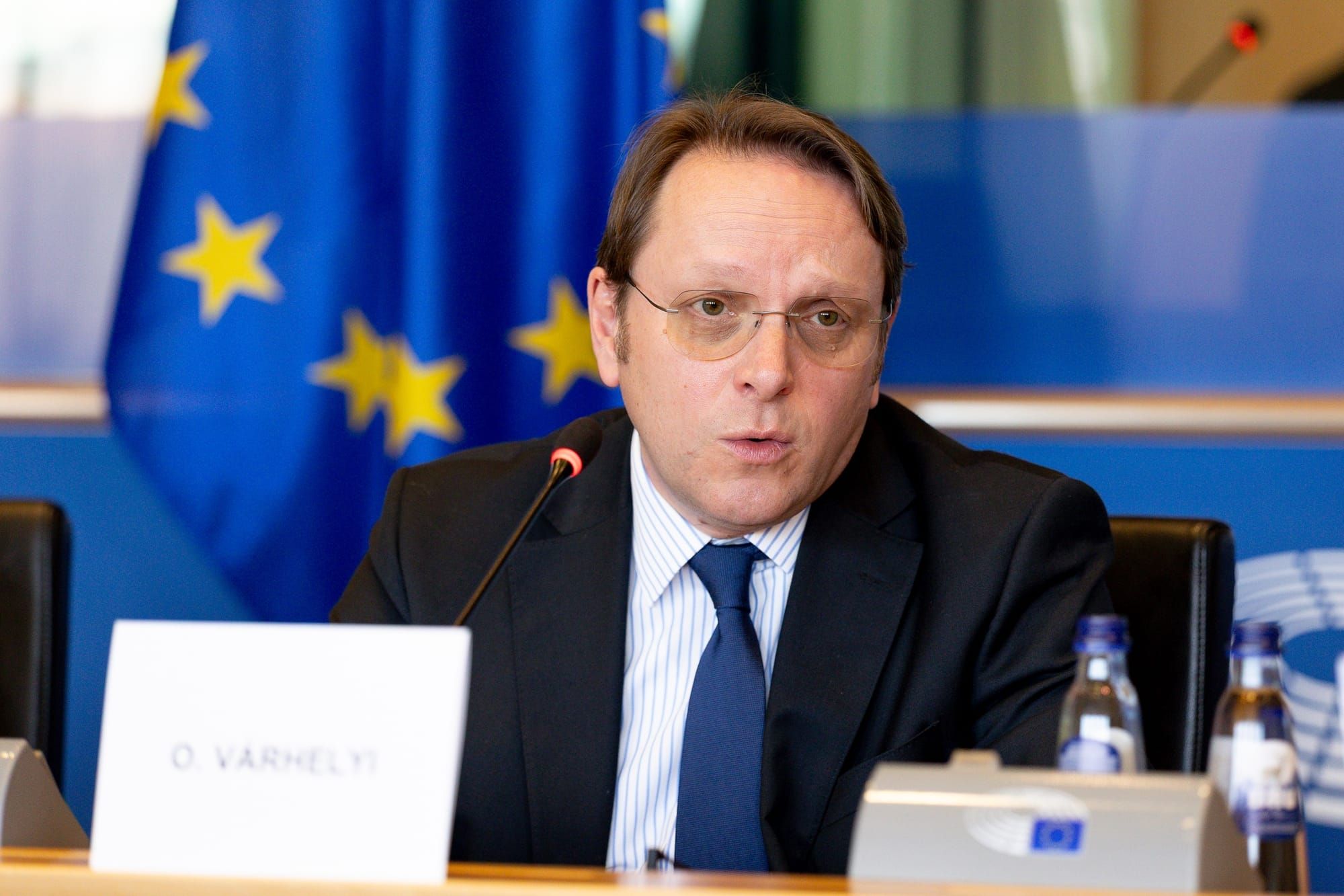 ‘Let me be very clear, there will be no compromise on safety’ Várhelyi tells MEPs