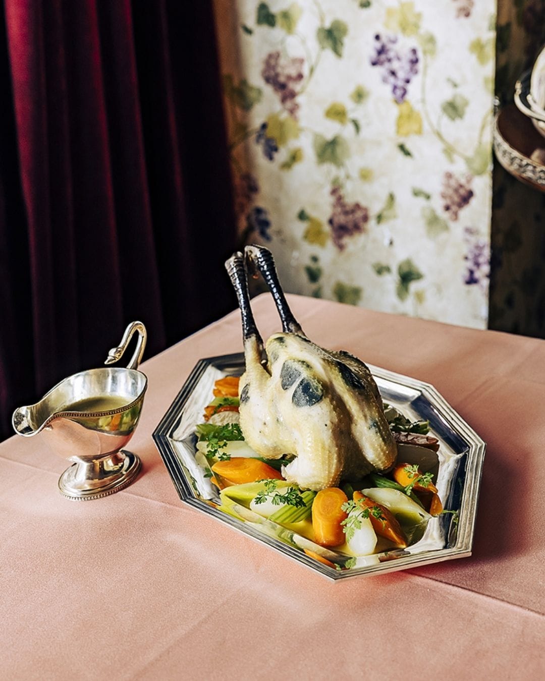 Poularde demi-deuil ©Elle