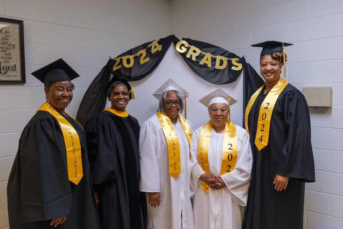 2024 Graduation Photos