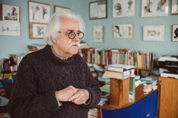 Yves Frémion dans son atelier