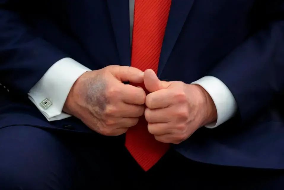#147. Donald Trump's Hand Makeup Artist and You