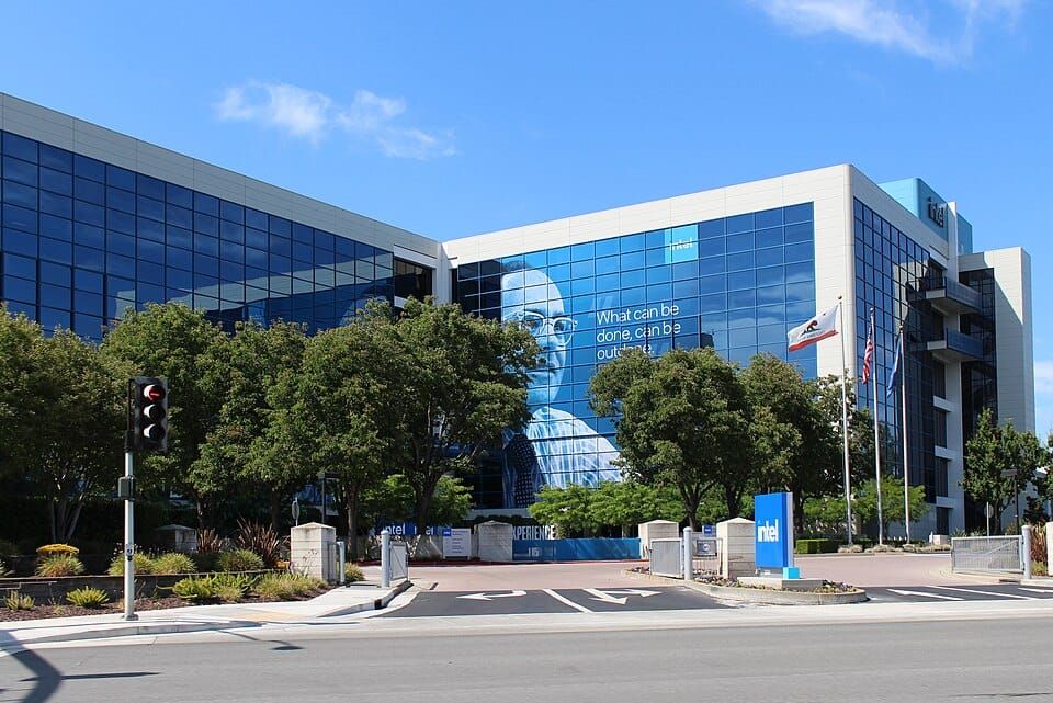 What's Behind Intel's Plan to Sell Its Networking and Edge Business?