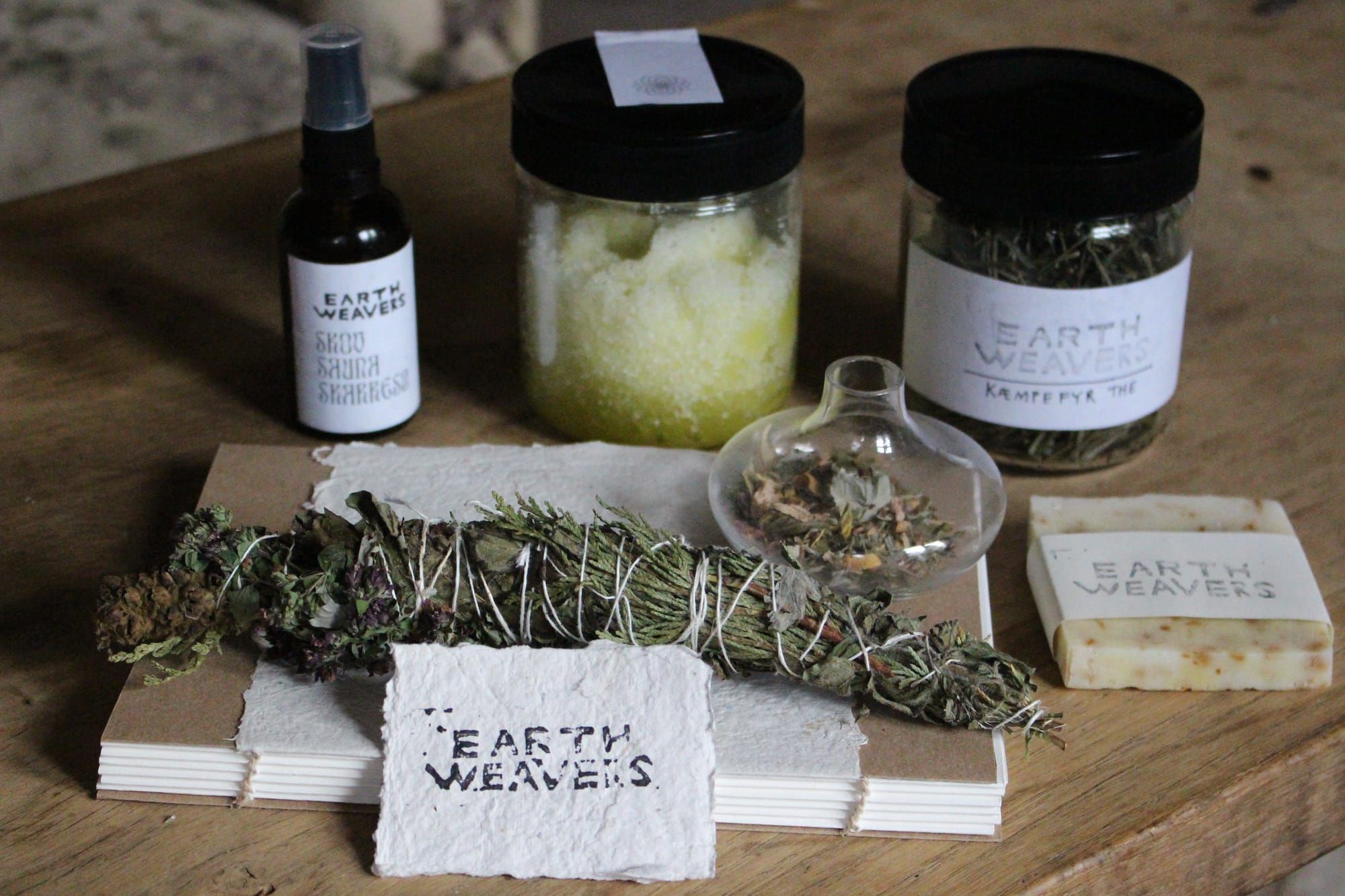EARTH WEAVERS