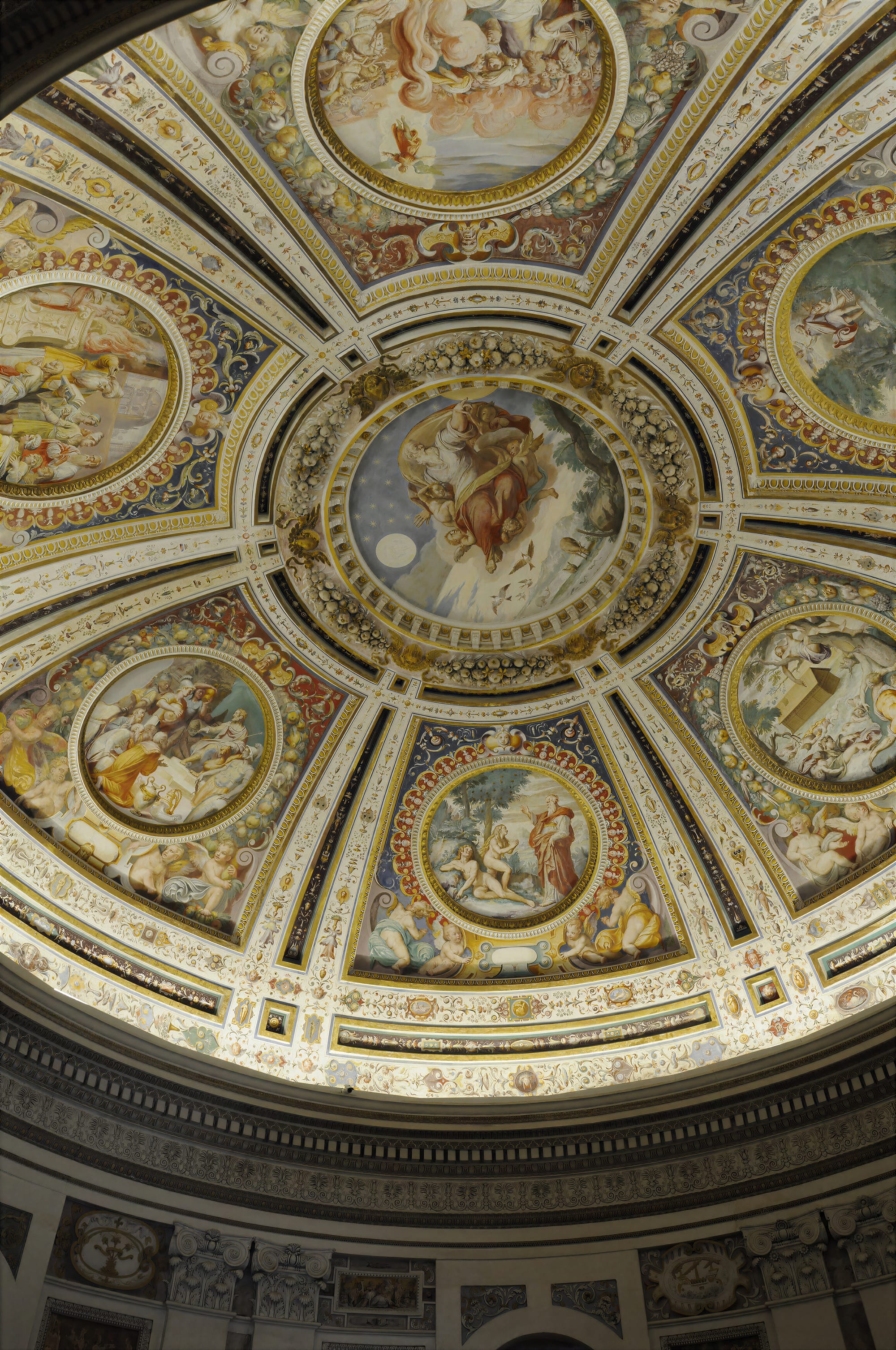 Frescoed dome of the circular chapel of Palazzo Farnese, Caprarola, with the Creation in the central medallion and Old Testament scenes around it