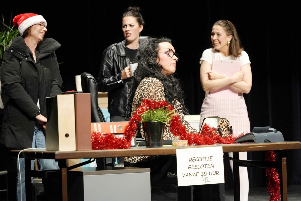 Nuit Blanche speelt in De Adelberg