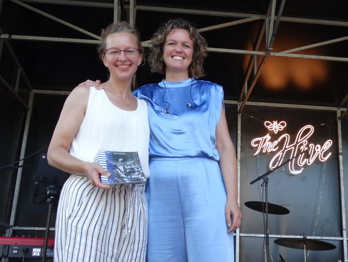 The Hive in concert samen met de beiaard