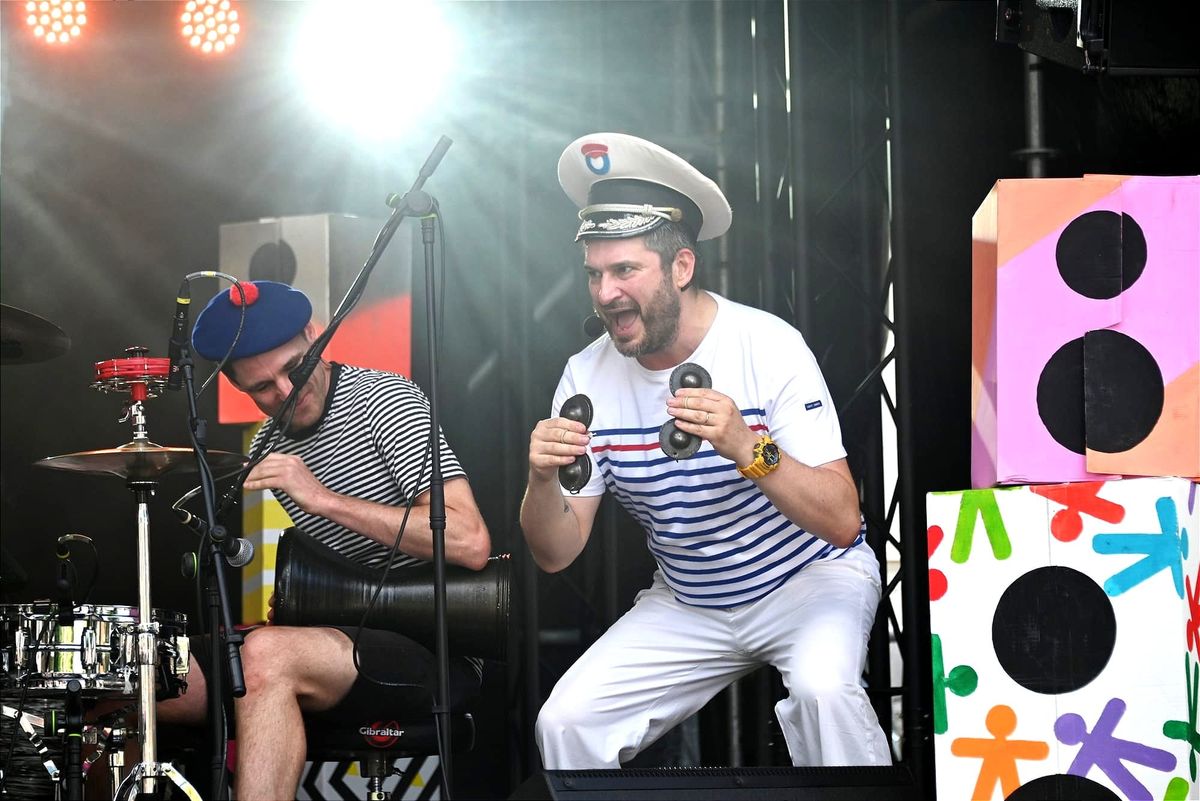 Kapitein Winokio en Waiko begeesteren de kids