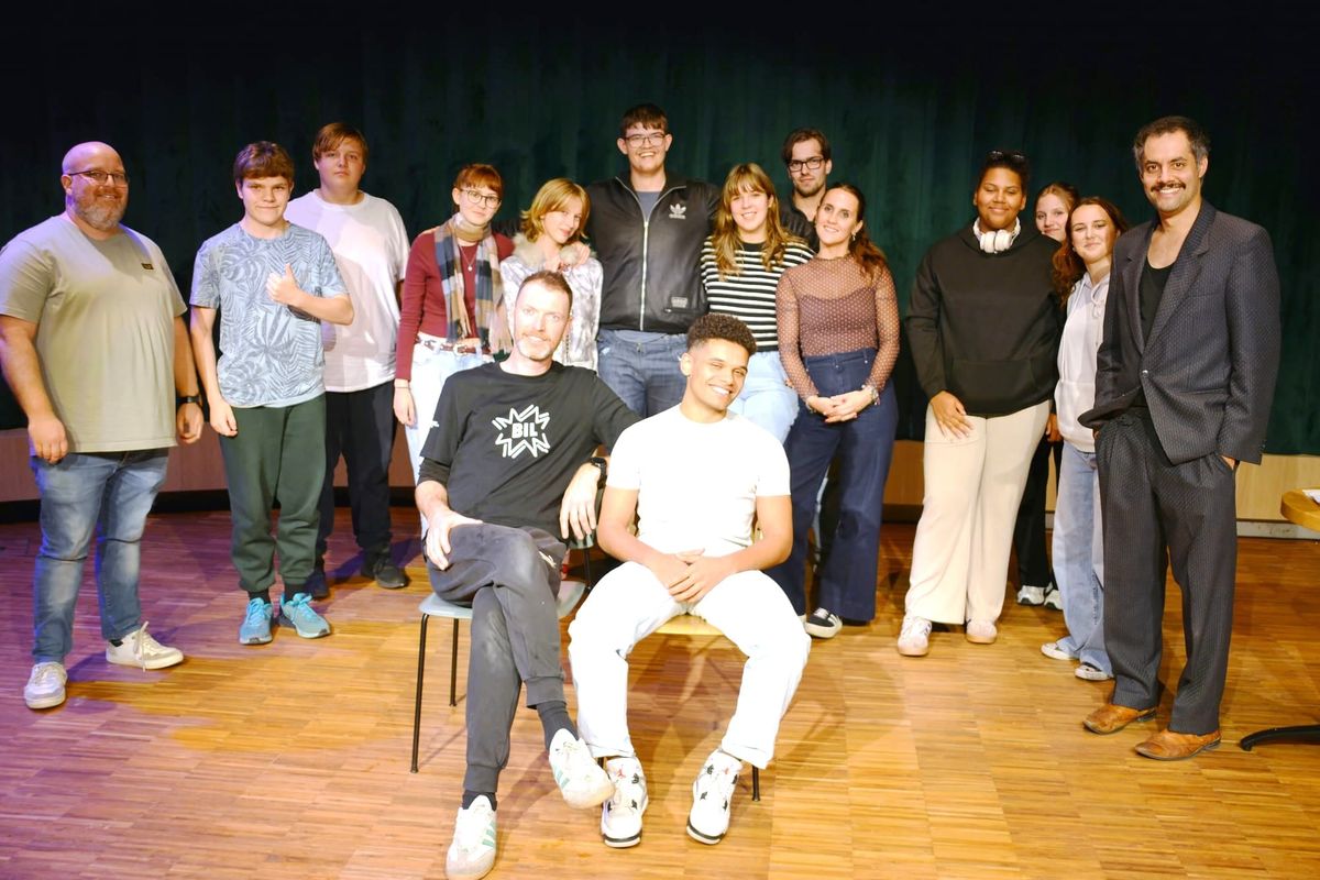 Een avondje improvisatietheater bij 'OverKop'