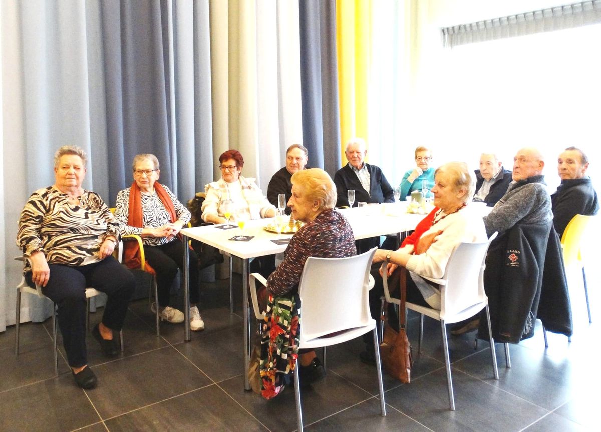 Mooie opkomst voor nieuwjaarsborrel in ’t Trefpunt Hoevezavel