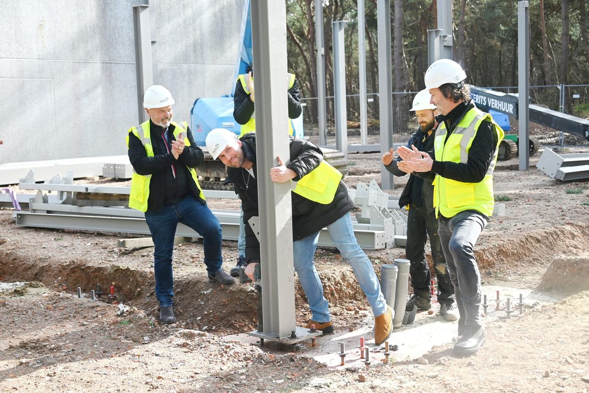 Eerste kolomzetting 'Open Kerk'