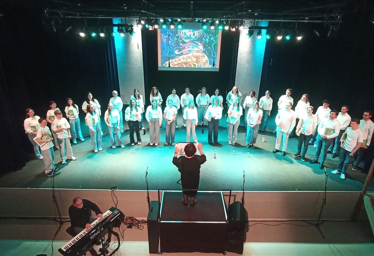 Jeugdkoor Lokomotion bereidt zich voor op jubileumconcert!
