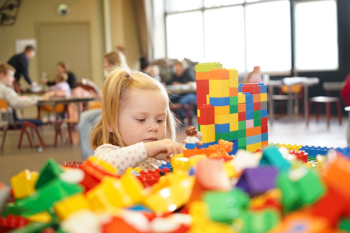 Spelletjes- en Lego-dag in Kolonie