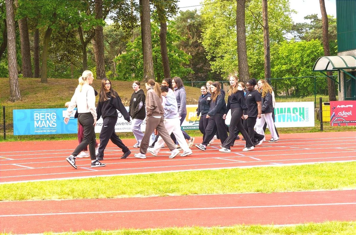 Sponsorloop voor Bednet bij X Plus