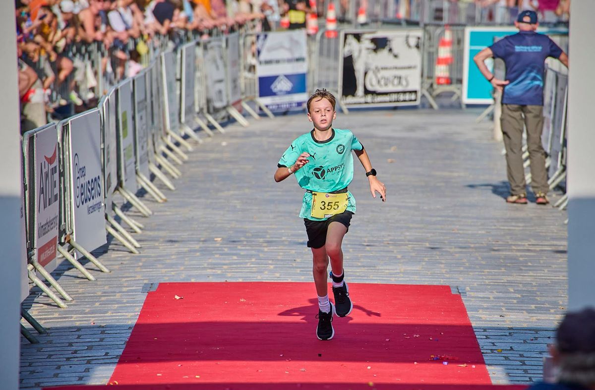 Lommelse Triatleten begeleiden jongeren op weg naar hun eerste triatlon