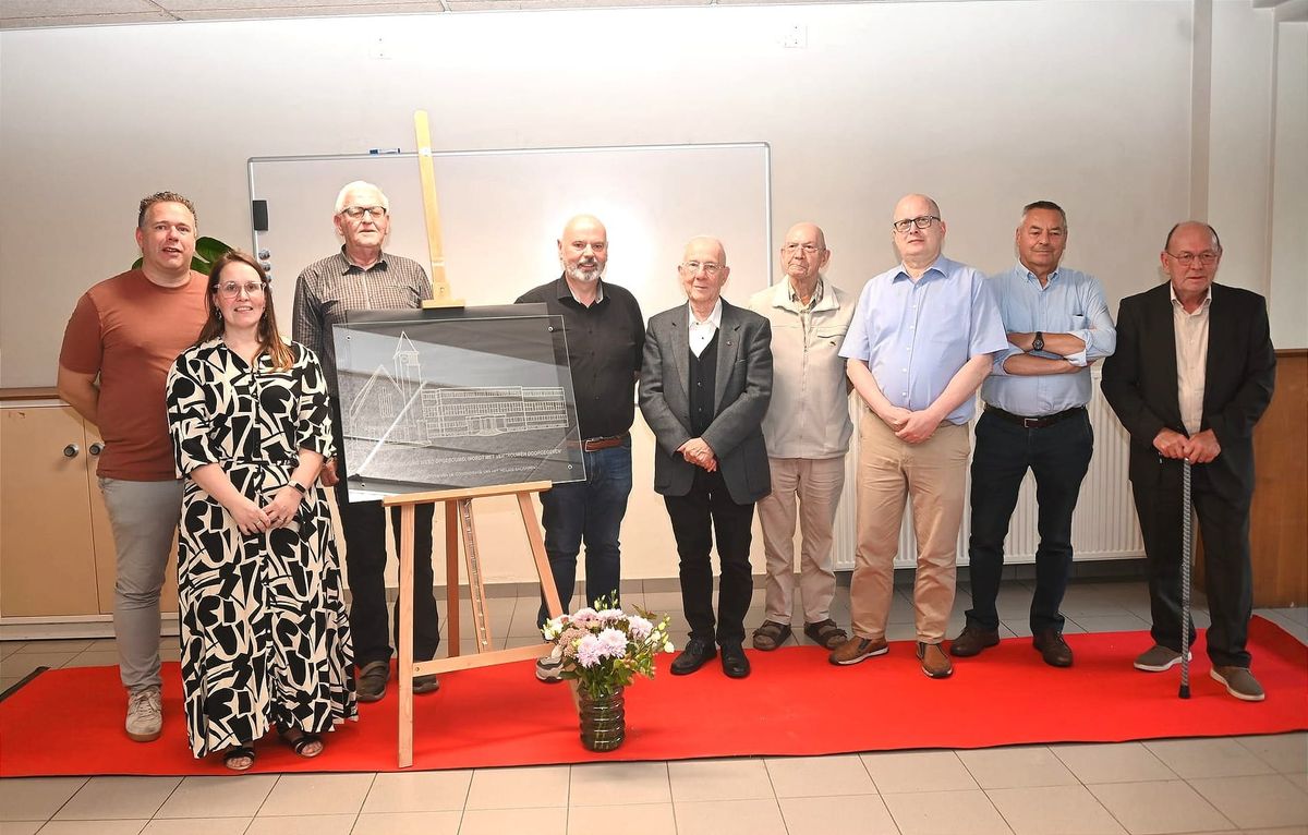 Eymardschool dankt paters van het Heilig Sacrament voor bijzonder geschenk