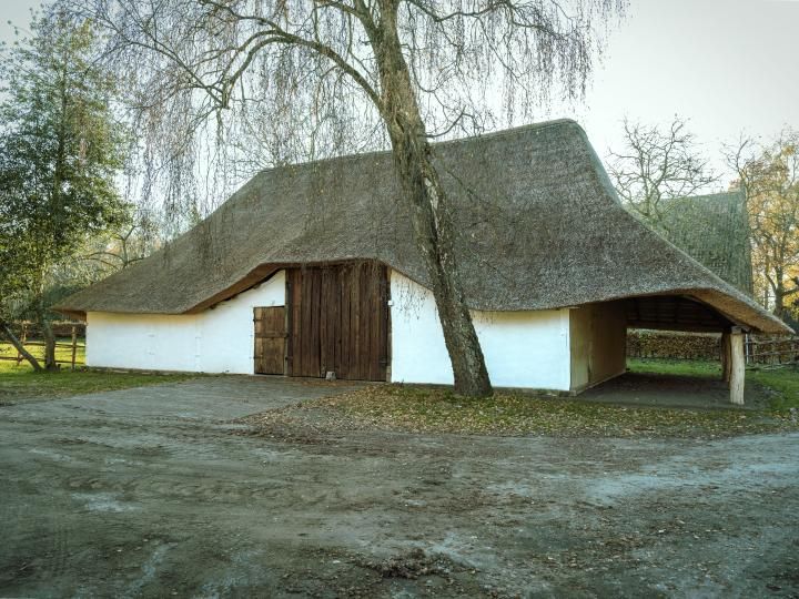 De dwarse schuur uit Kattenbos