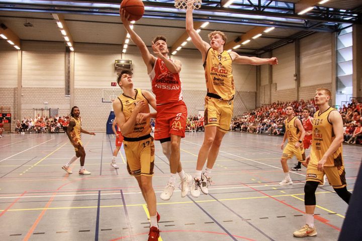 Basket Lommel verliest eervol van Oostende