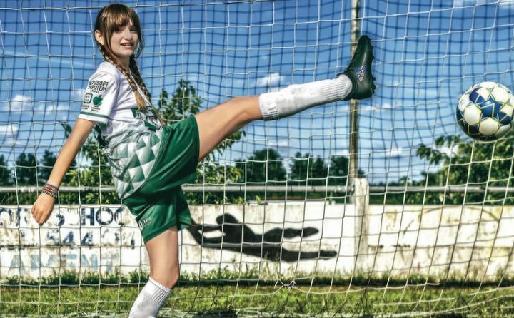 'Meisjes met ballen' bij Lommel United WS