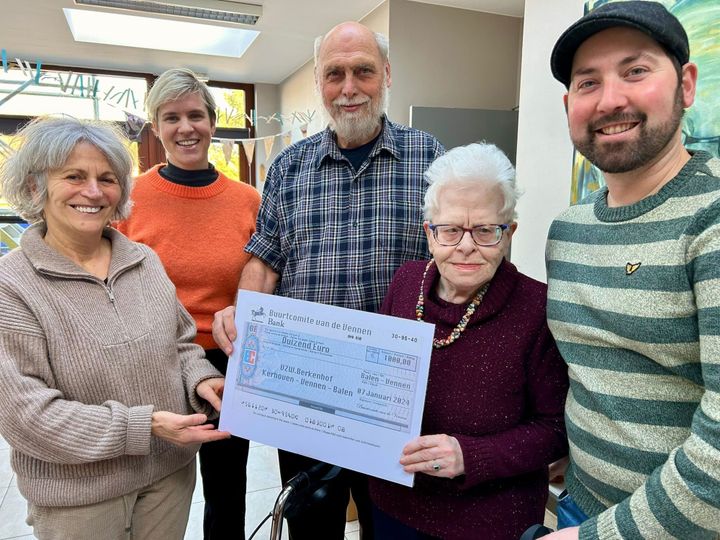 Mooie cheque voor vzw Berkenhof