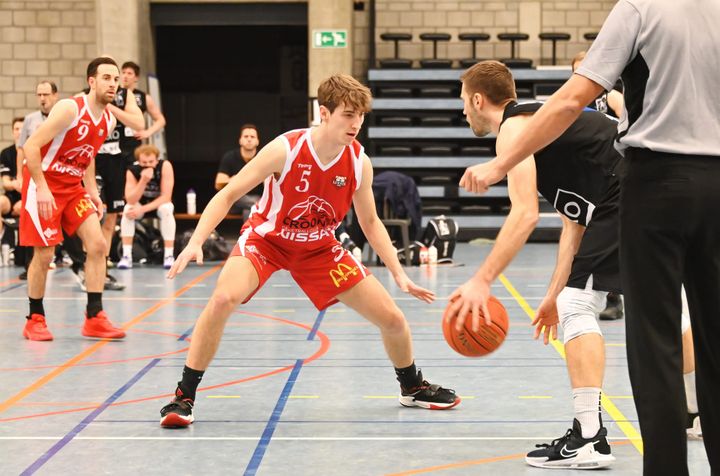 Basket Lommel verloor jammerlijk van LPD Donza