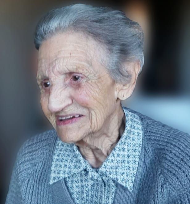 Loli Benito overleden