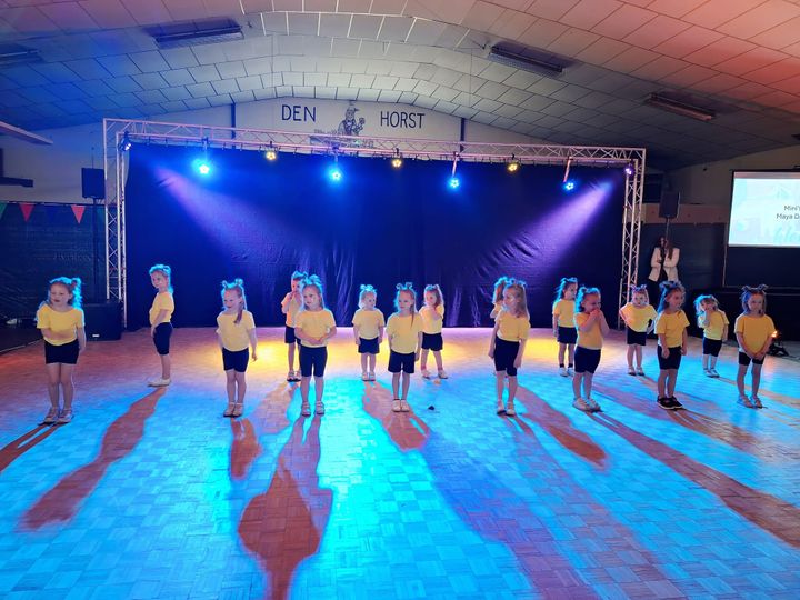'Alle Kleuren' bij de majorettes